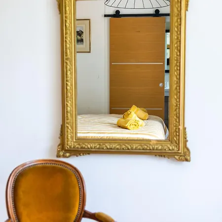 Couette-café Des Longschamps 3*